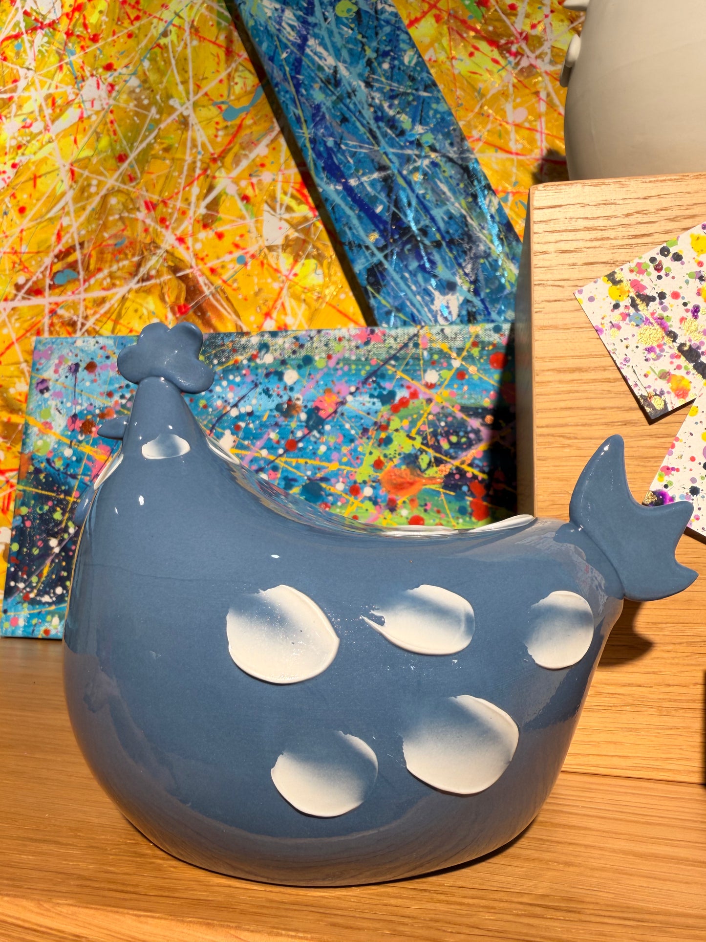 La 'poulette' Carlotta [Ocean Blue], la gallina in porcellana artigianale [small]