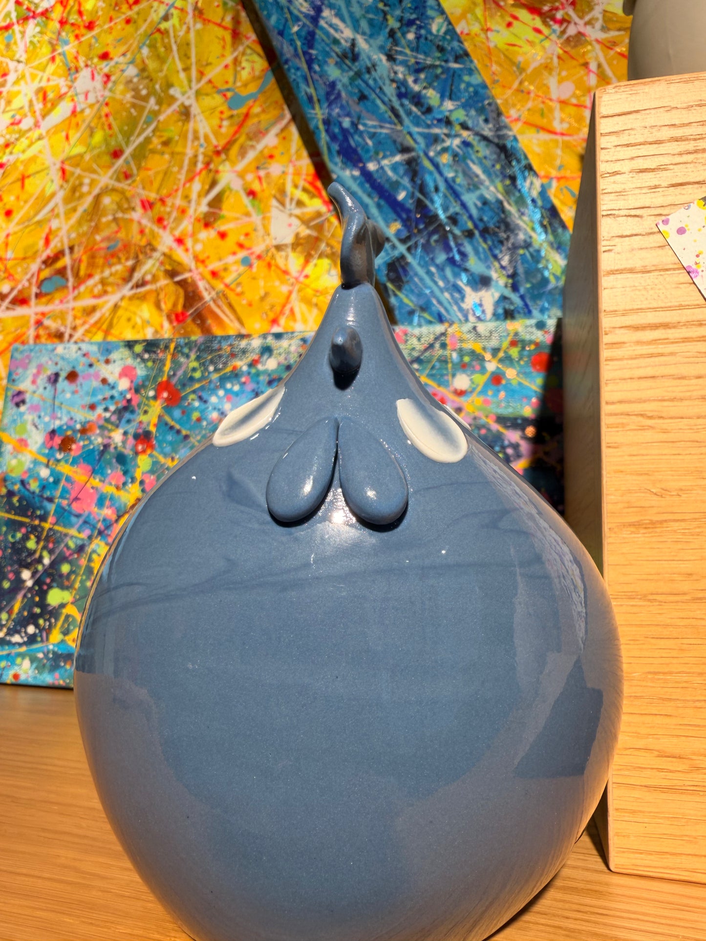 La 'poulette' Carlotta [Ocean Blue], la gallina in porcellana artigianale [small]